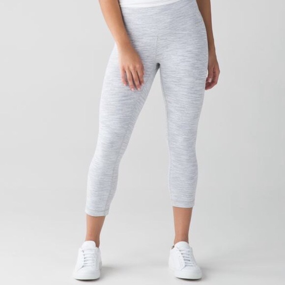 lululemon wunder under white